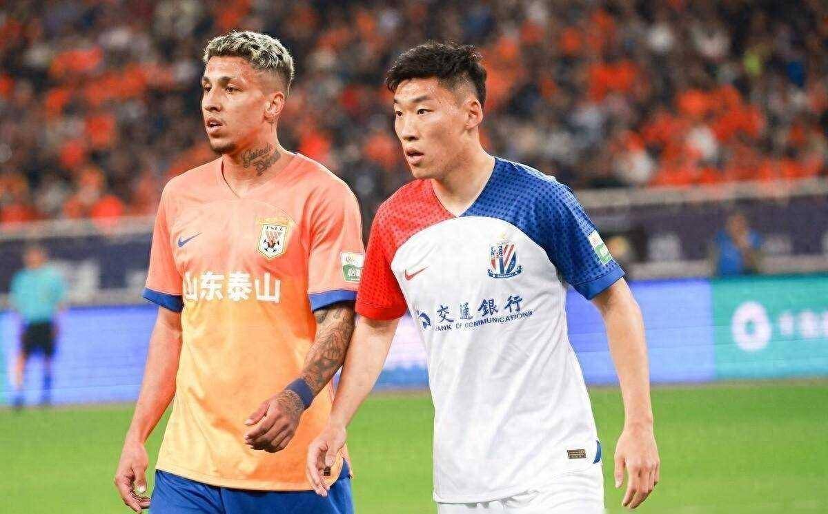 山东鲁能足球队获得主场胜利