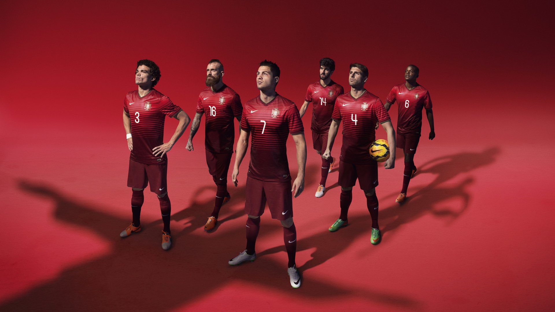 田径赛场焦点！葡萄牙队对阵荷兰队，关键一战，双方鏖战至最后一刻