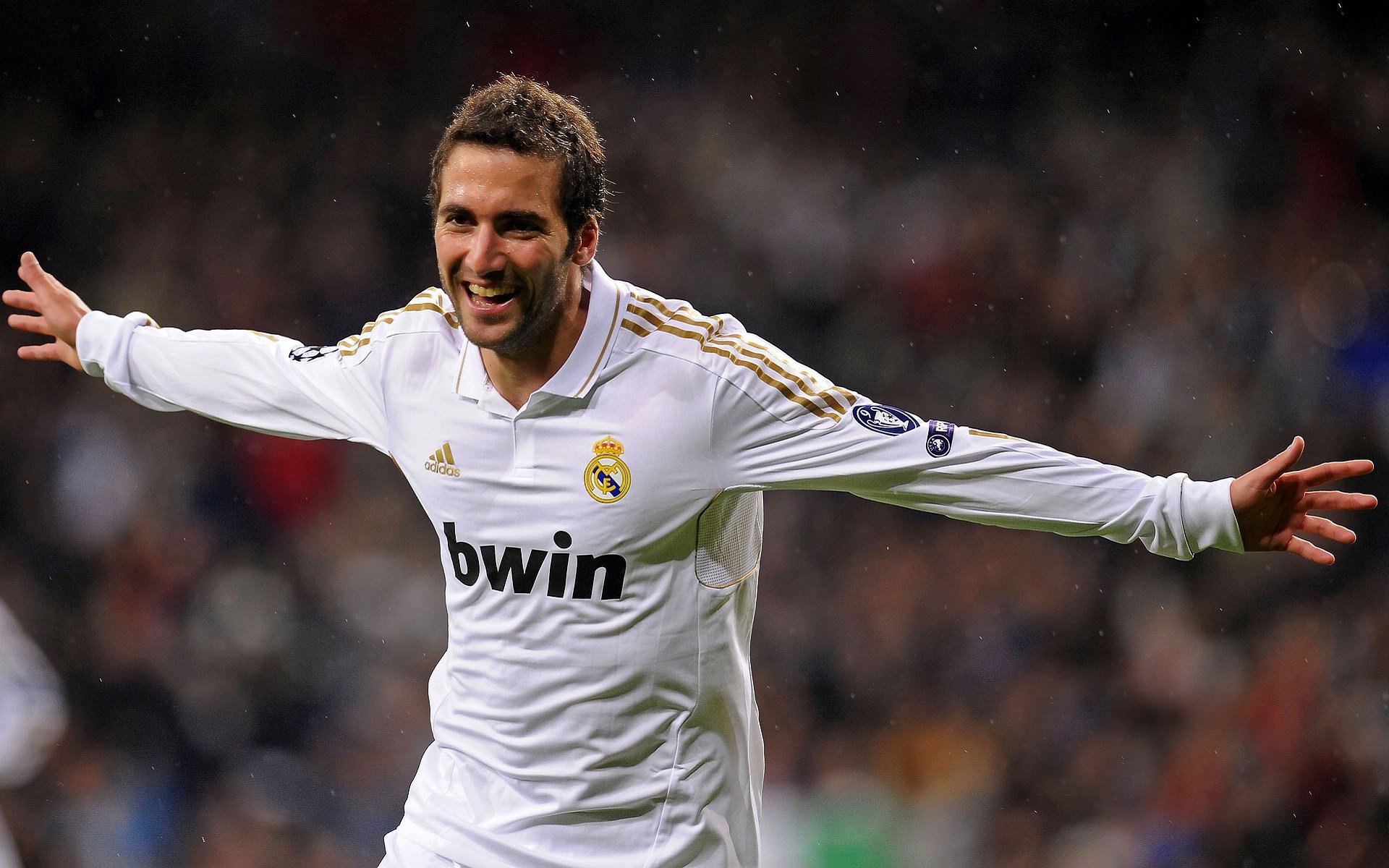 又见绝平！尤文图斯与波尔图鏖战至终场，字母哥读秒救主